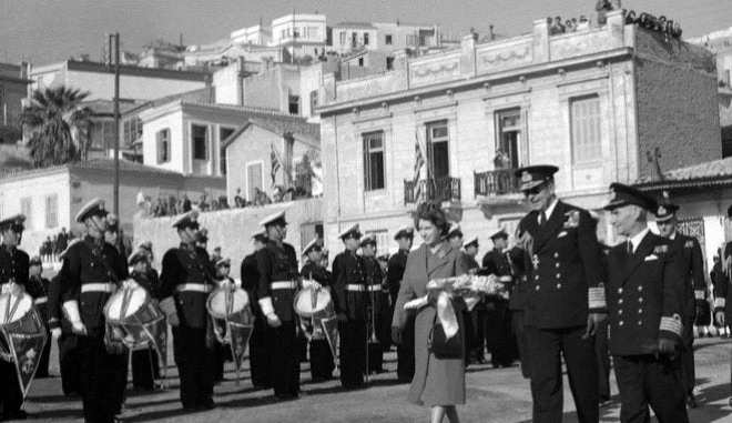 Ιδού η απάντηση: Γιατί η Ελισάβετ δεν επισκέφτηκε ποτέ ως βασίλισσα την Ελλάδα;